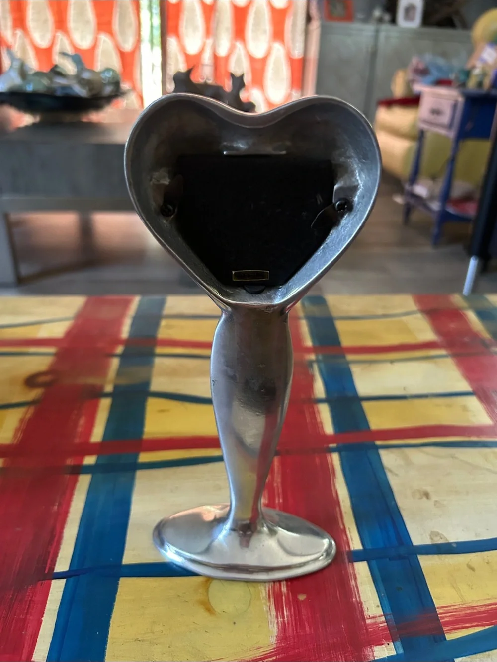 Heart-Shaped Silver Photo Frame Stand